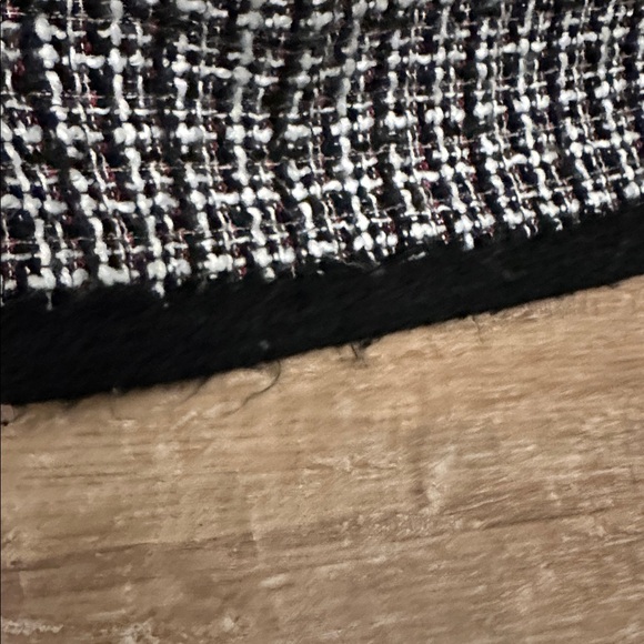 WHBM tweed skirt Size 0 - Picture 12 of 13